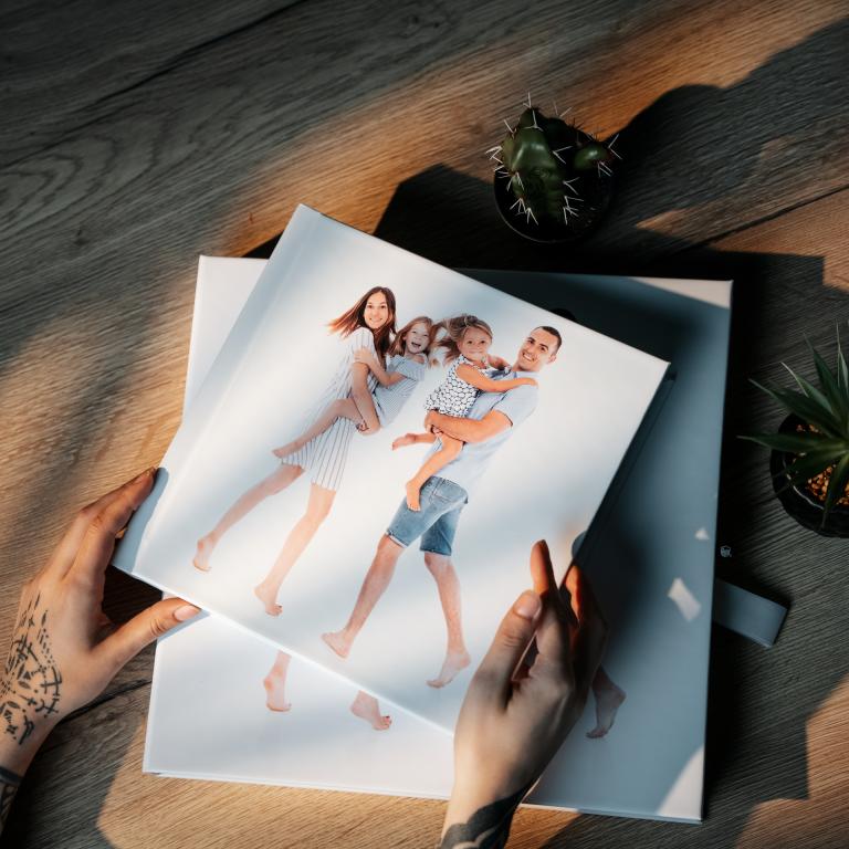 Pourquoi choisir un photographe de famille à Strasbourg, Schiltigheim et Oberhausbergen pour créer un livre Dreambook unique ?